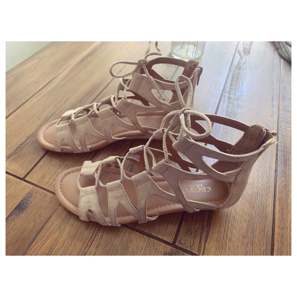 Crown vintage nude lace up wedges size 8.5